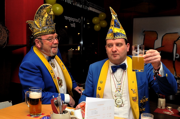 P_Party2011   062.jpg